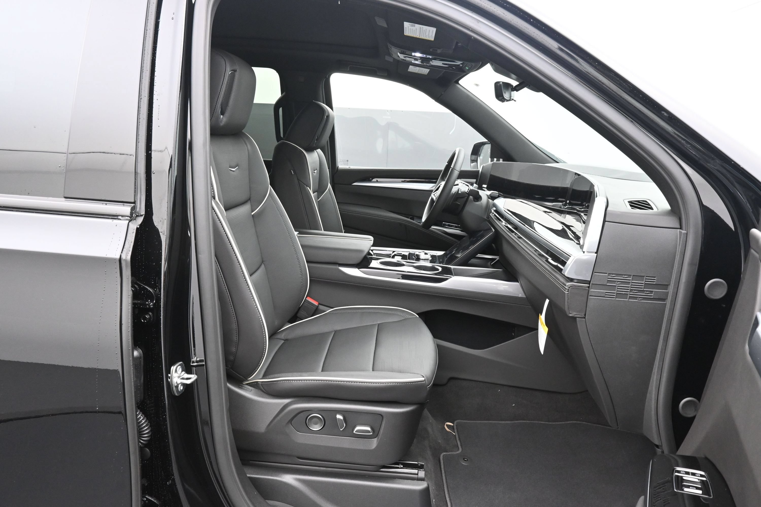New 2026 Cadillac Escalade ESV Sport w/ Touring Package AWD/4WD image 13