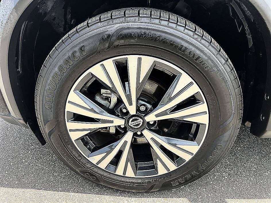 Certified 2021 Nissan Rogue SV AWD/4WD image 7