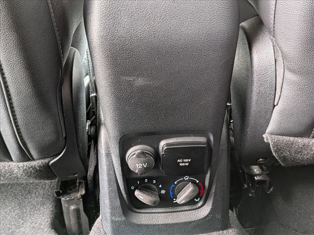Used 2022 Ford Transit Connect Titanium w/ Trailer Tow Package FWD image 17