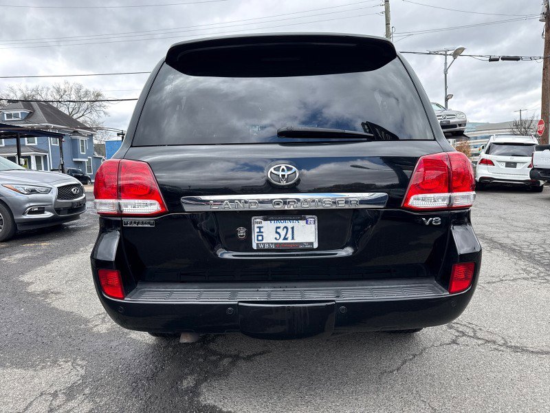 Used 2011 Toyota Land Cruiser w/ Upgrade Pkg image 9