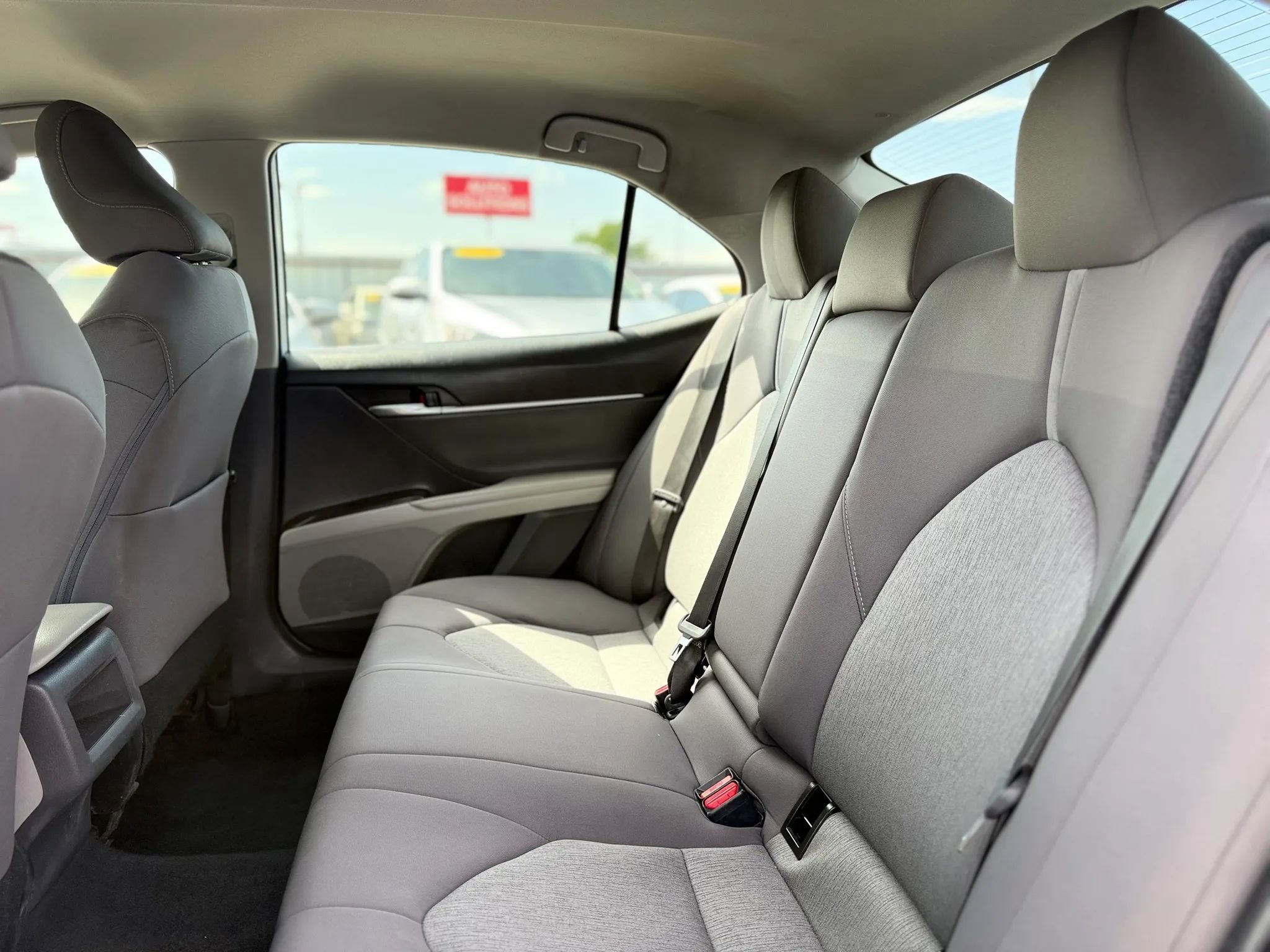 Used 2023 Toyota Camry LE image 27