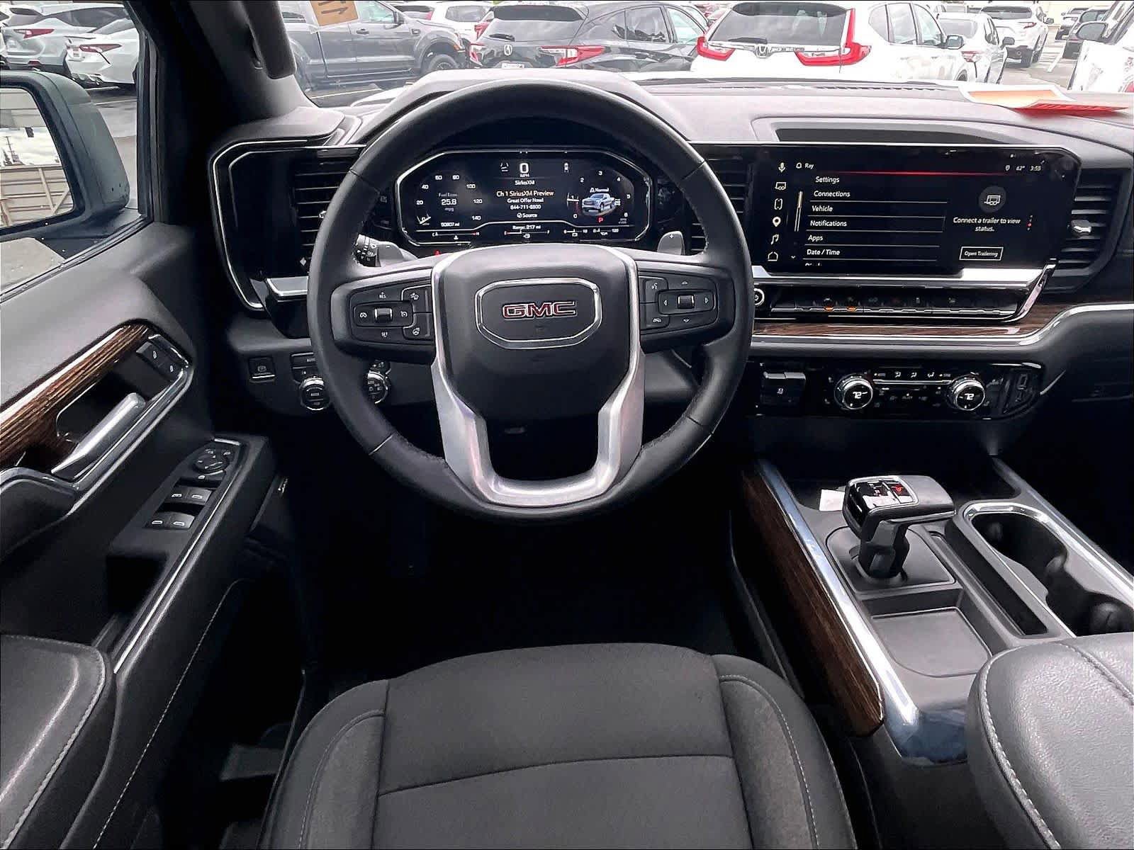 Used 2023 GMC Sierra 1500 Elevation w/ Preferred Package image 7