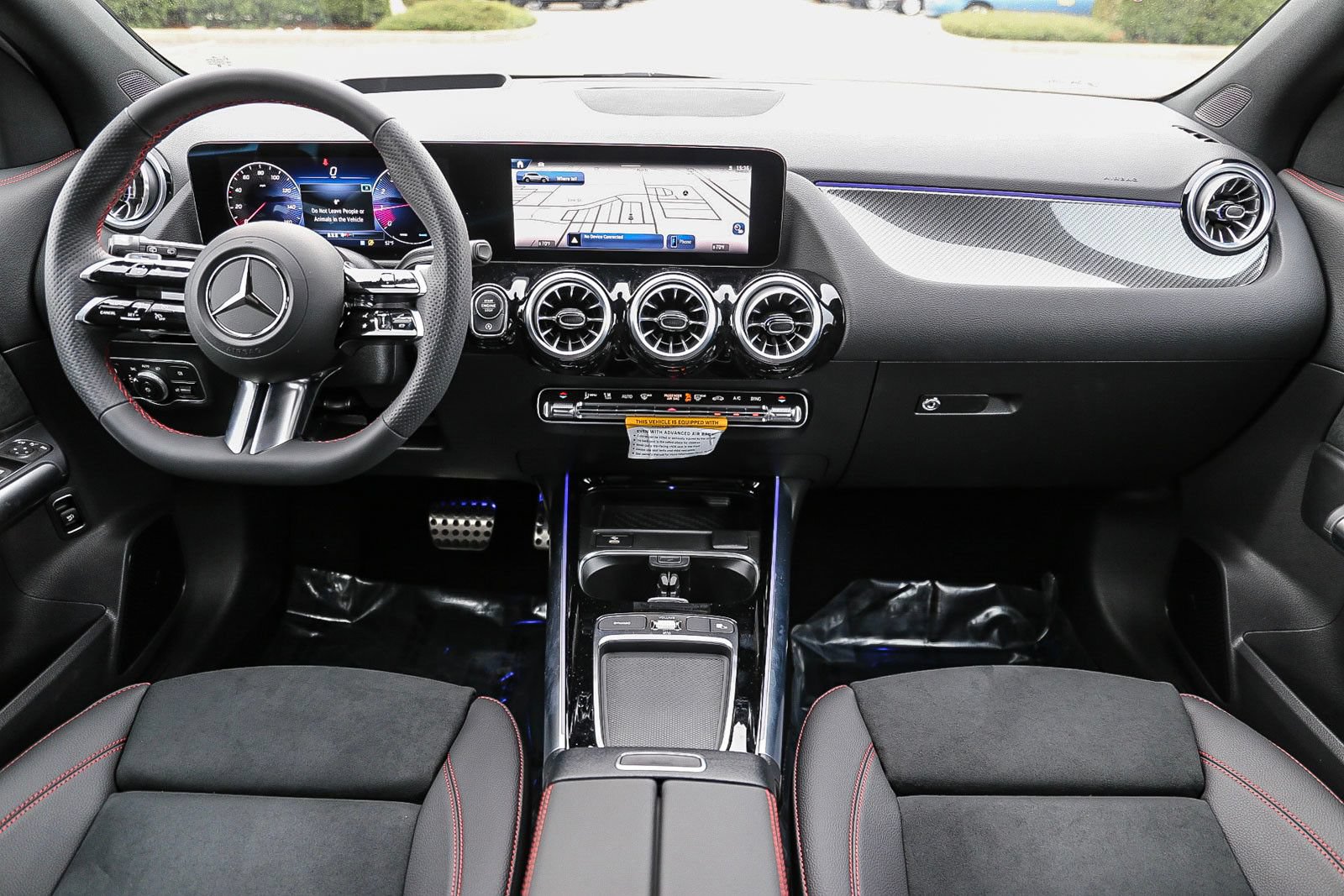 Used 2025 Mercedes-Benz GLA 250 4MATIC image 12