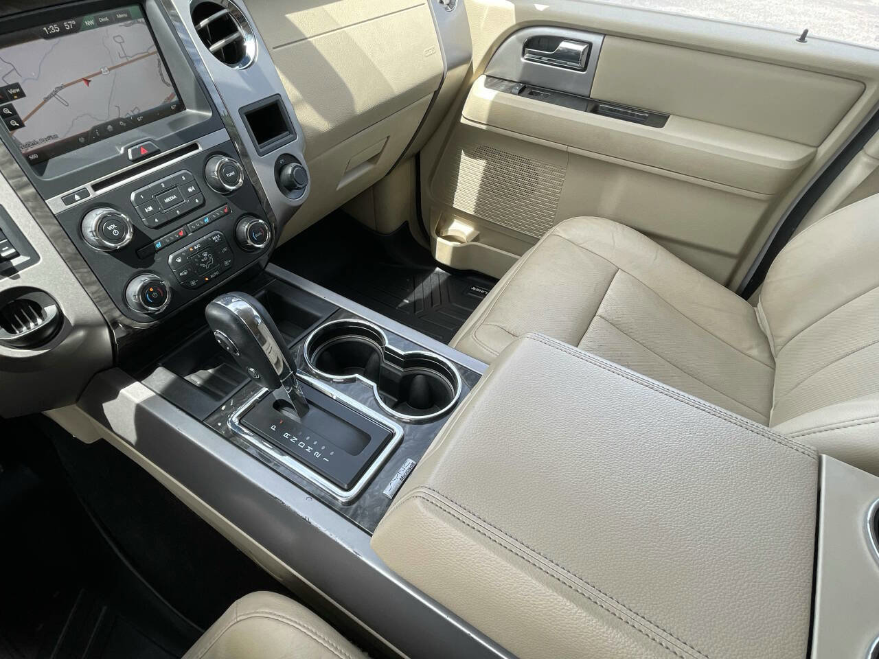 Used 2015 Ford Expedition EL Limited w/ Equipment Group 301A RWD image 15