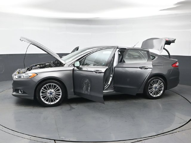 Used 2014 Ford Fusion SE w/ Equipment Group 202A FWD image 39