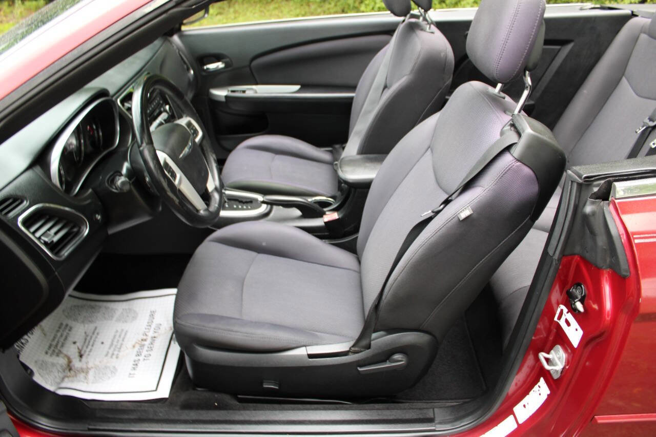 Used 2013 Chrysler 200 Touring image 15