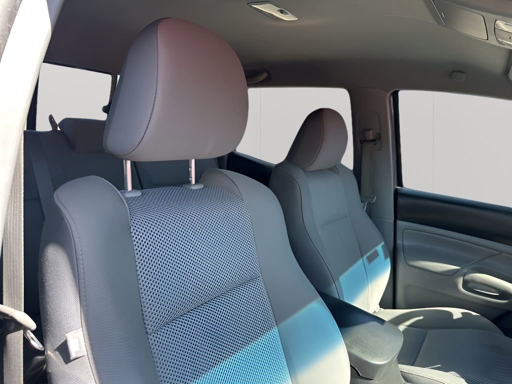 Used 2013 Toyota Tacoma PreRunner w/ TRD Sport Pkg image 14