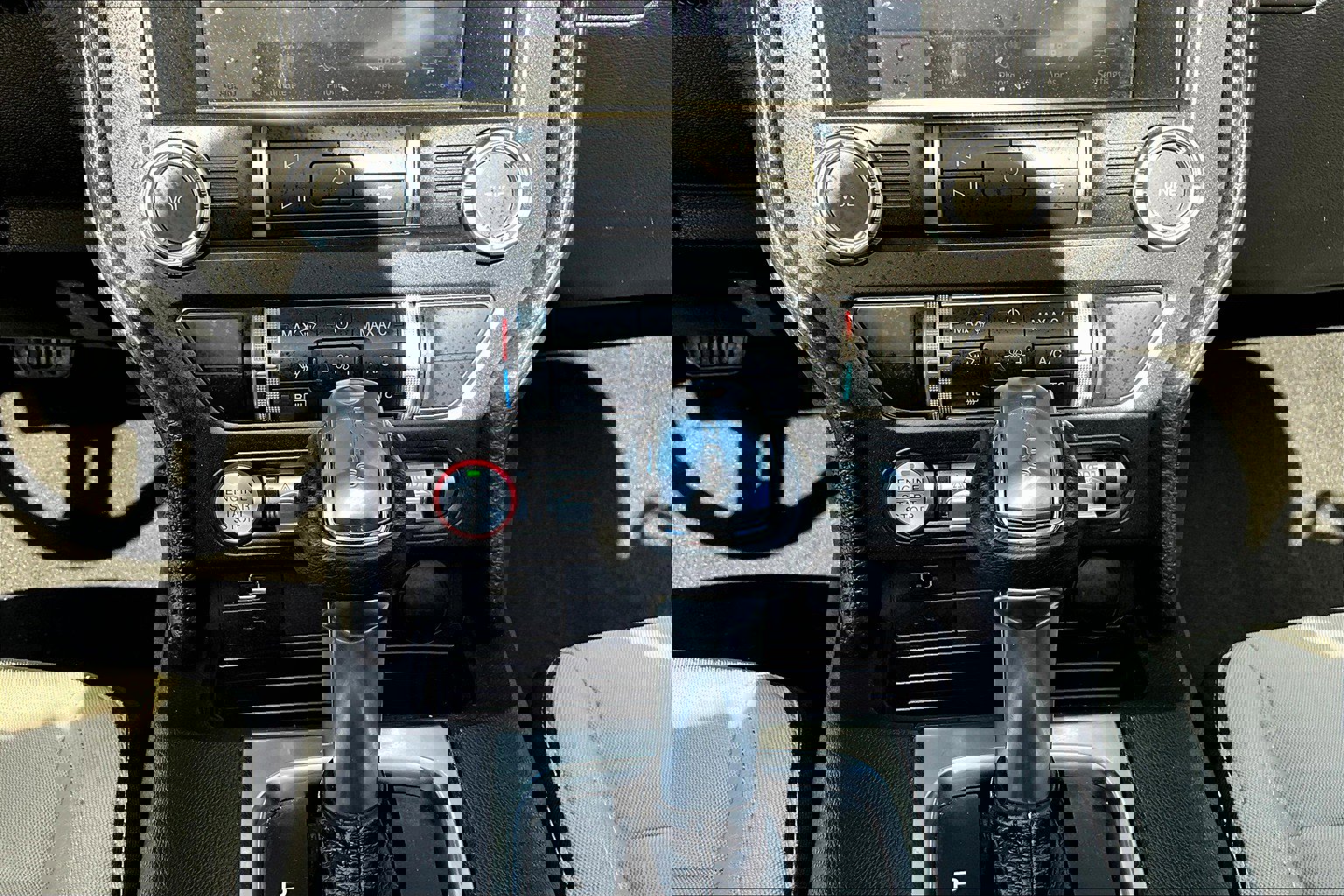 Used 2022 Ford Mustang Convertible w/ Equipment Group 101A image 39