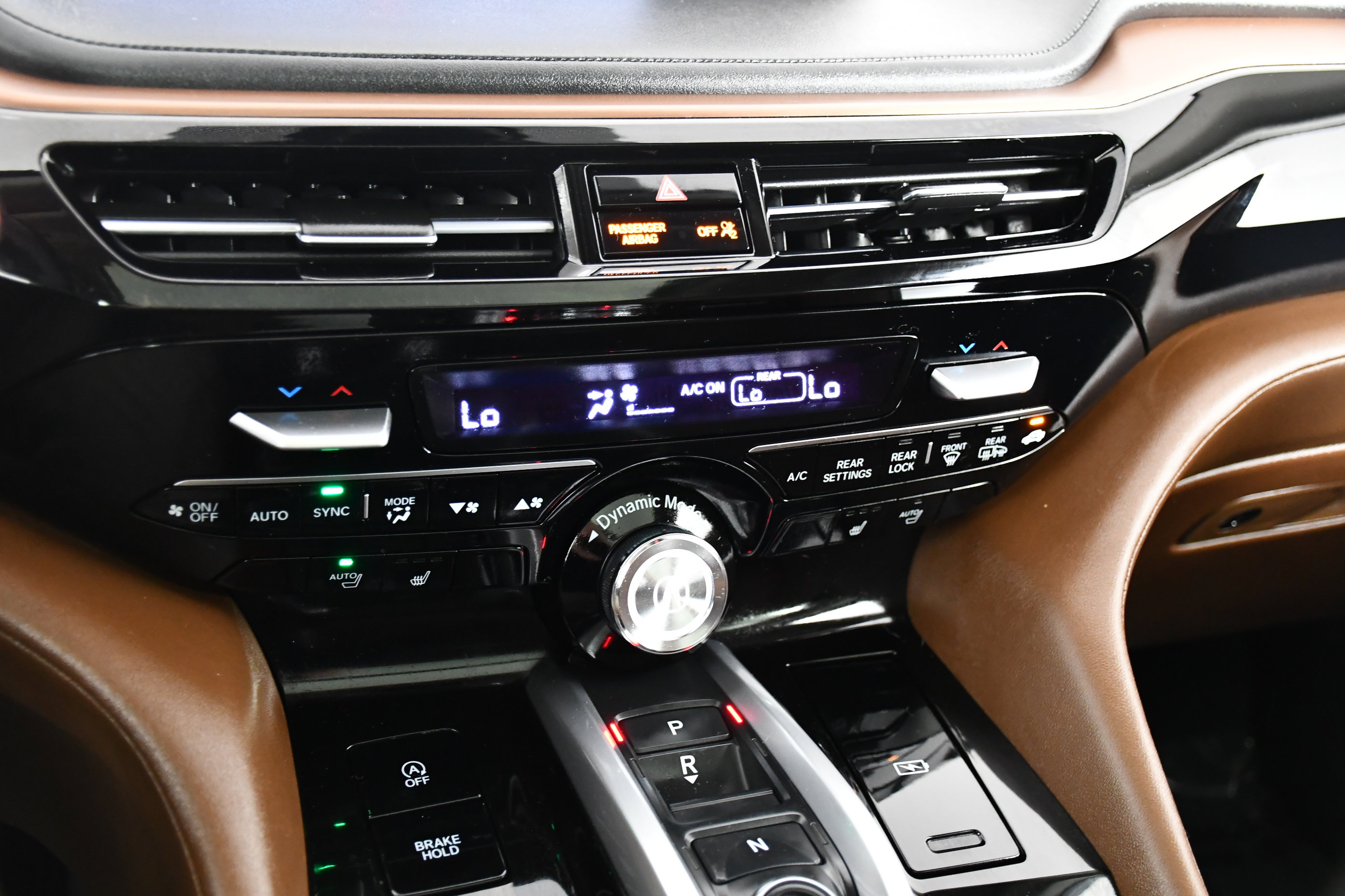 Certified 2024 Acura MDX SH-AWD w/ Technology Package image 28