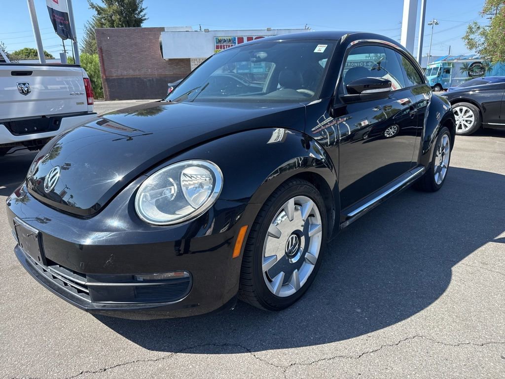 Used 2012 Volkswagen Beetle 2.5 FWD image 2