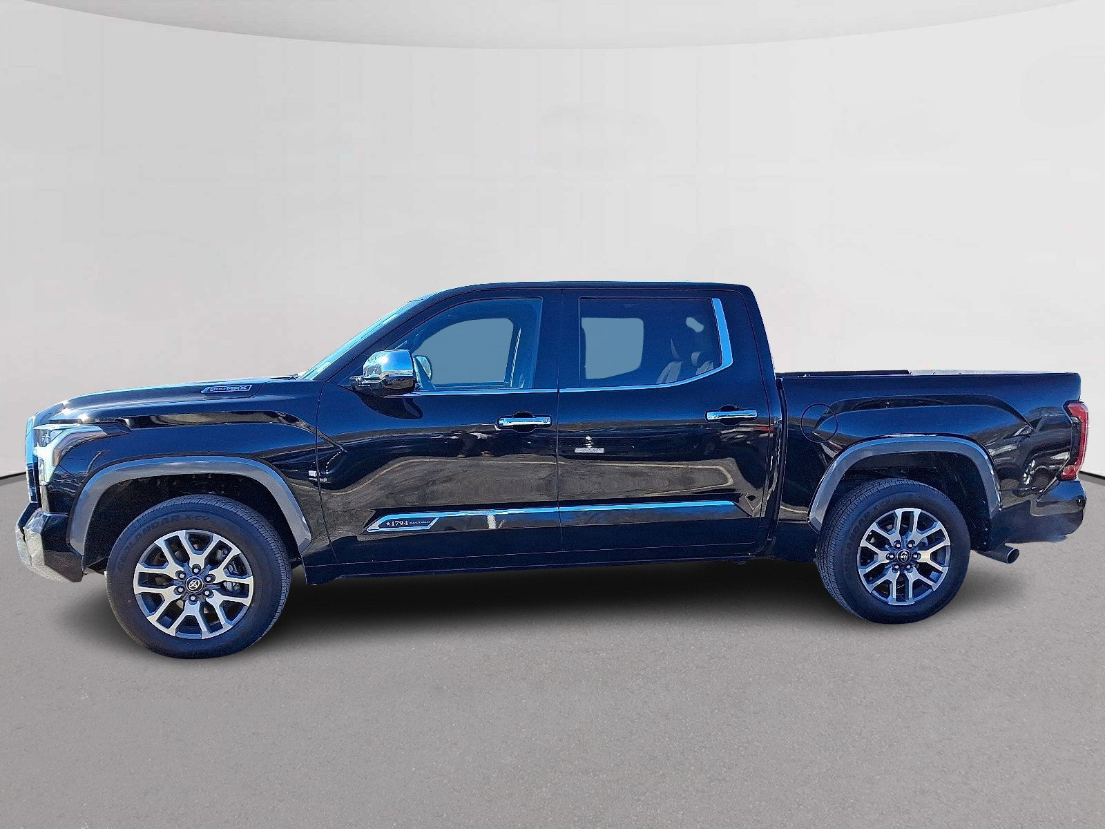 Used 2025 Toyota Tundra 1794 Edition image 6