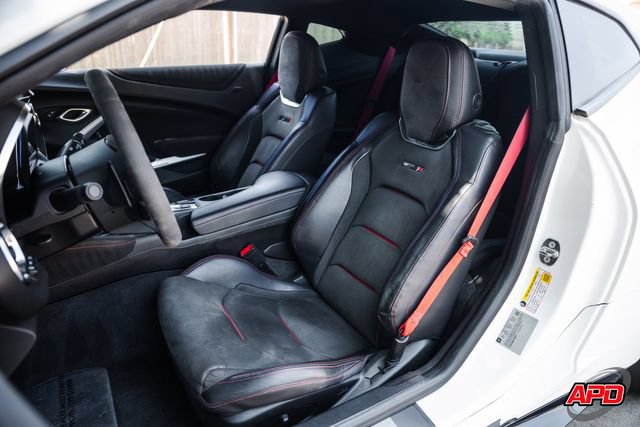 Used 2018 Chevrolet Camaro ZL1 RWD image 5