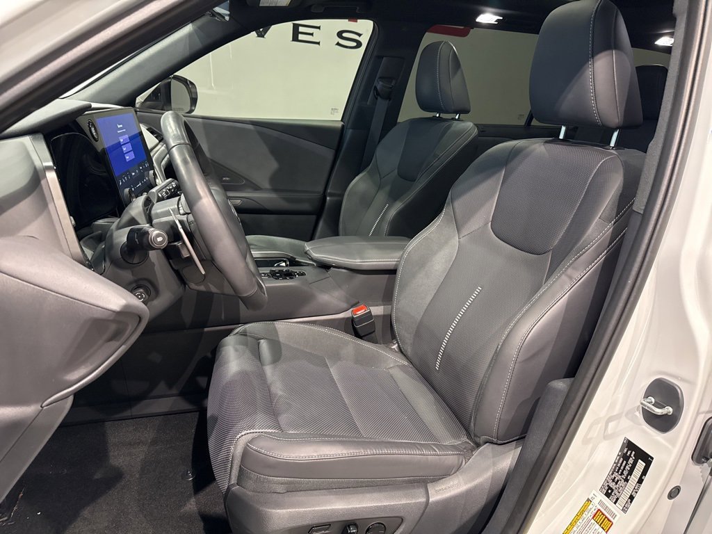 Used 2025 Lexus TX 350 AWD image 13
