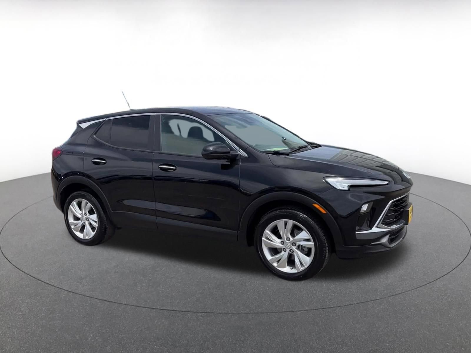 Used 2025 Buick Encore GX Preferred FWD image 2