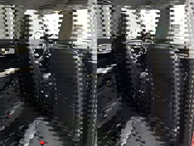 Used 2021 Ford Explorer Limited w/ Equipment Group 301A image 27