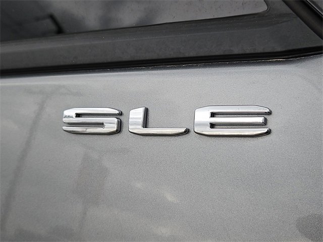 Used 2024 GMC Terrain SLE image 12