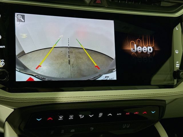 Used 2026 Jeep Cherokee Limited AWD/4WD image 13
