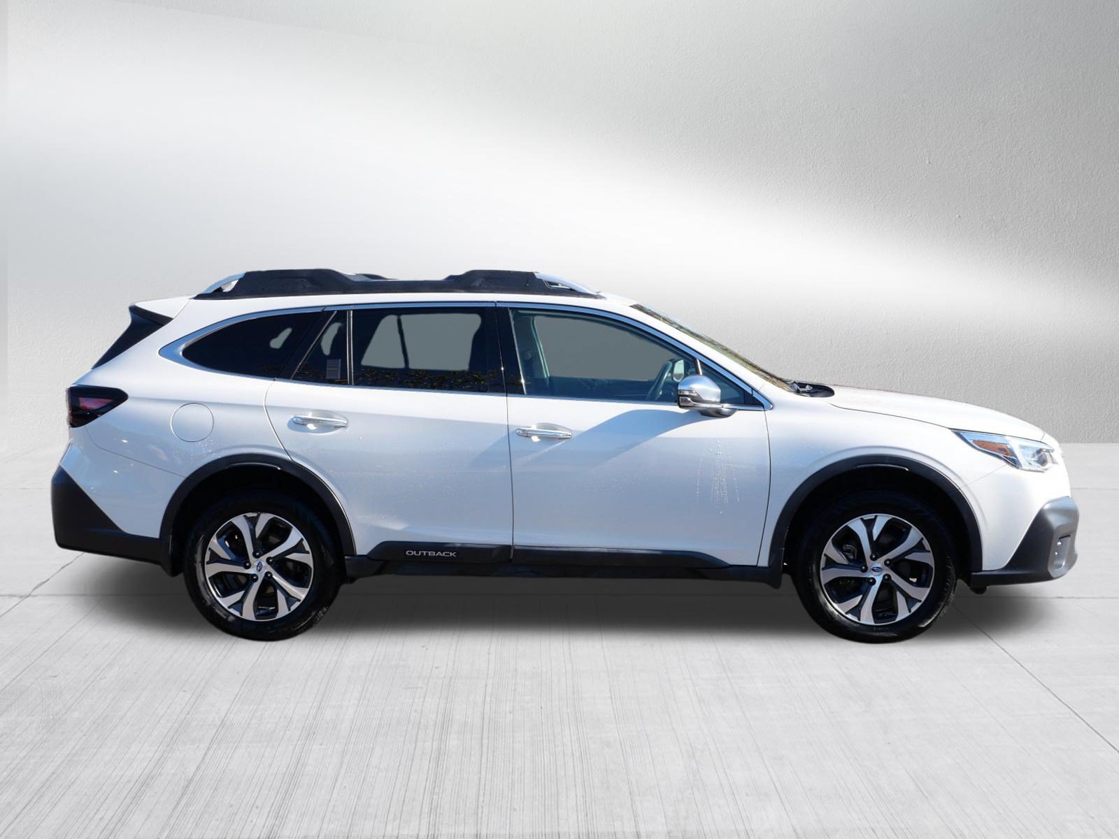 Used 2020 Subaru Outback Touring w/ Popular Package #2 AWD/4WD image 8