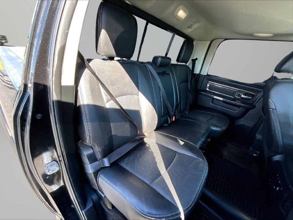 Used 2017 RAM 1500 Laramie w/ Convenience Group AWD/4WD image 26