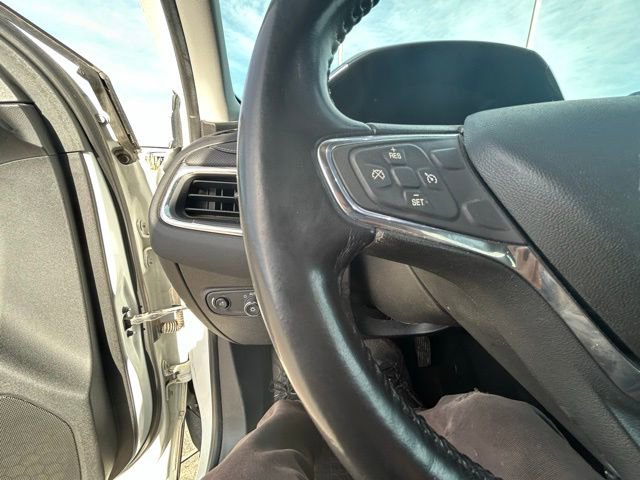 Used 2019 Chevrolet Equinox Premier image 14