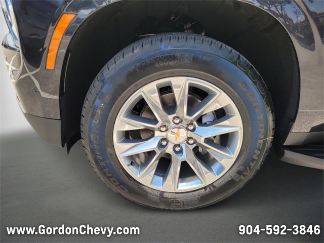 New 2025 Chevrolet Suburban Premier w/ Sun And Tow Package image 9