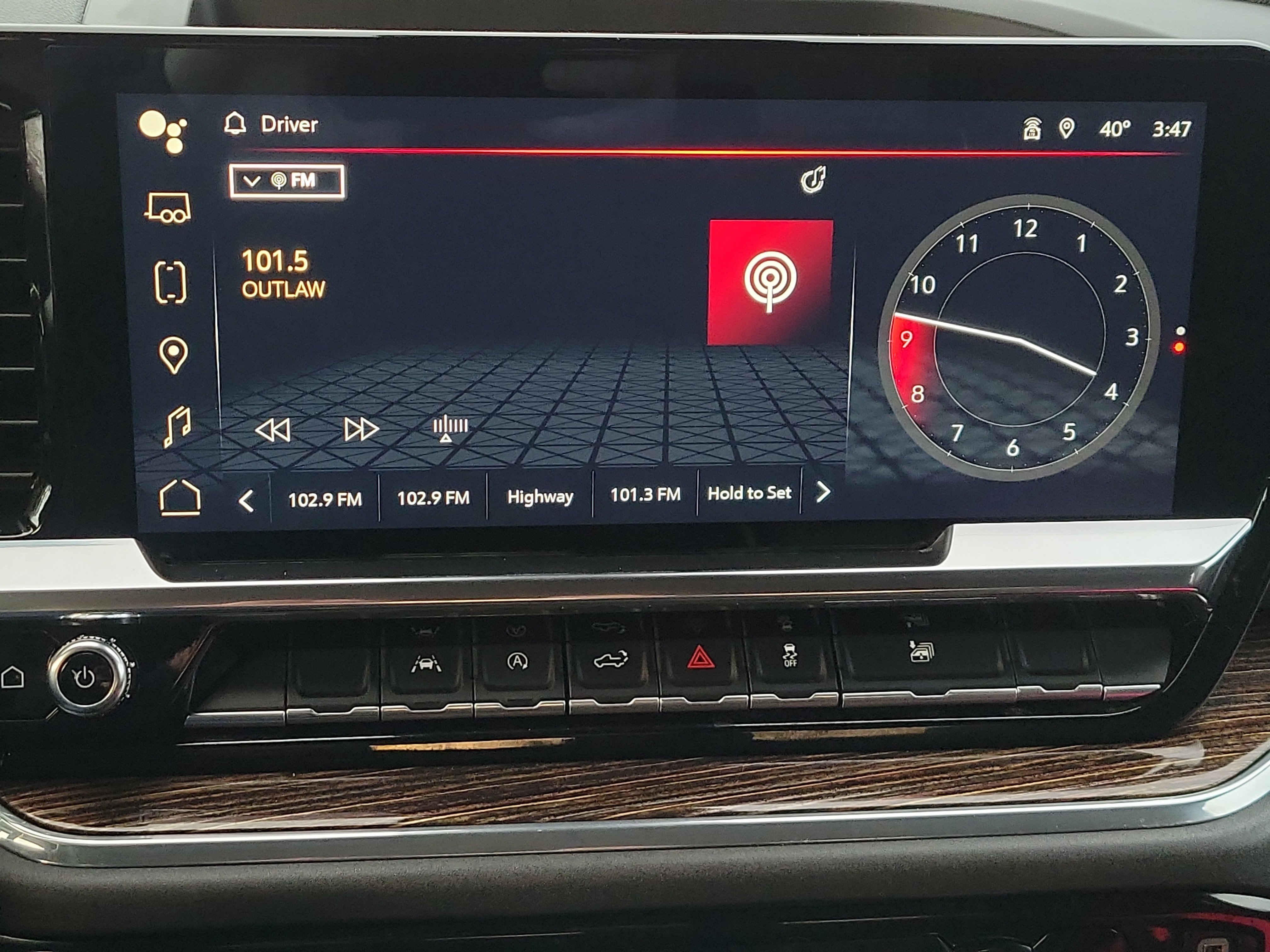 Used 2024 GMC Sierra 1500 SLE image 25