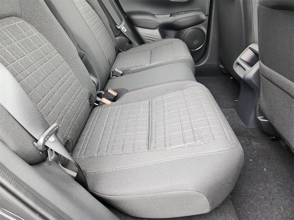 Used 2025 Honda HR-V LX image 17