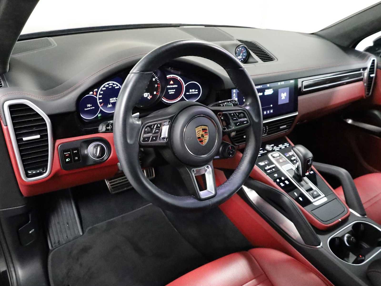 Used 2019 Porsche Cayenne Turbo AWD/4WD image 4