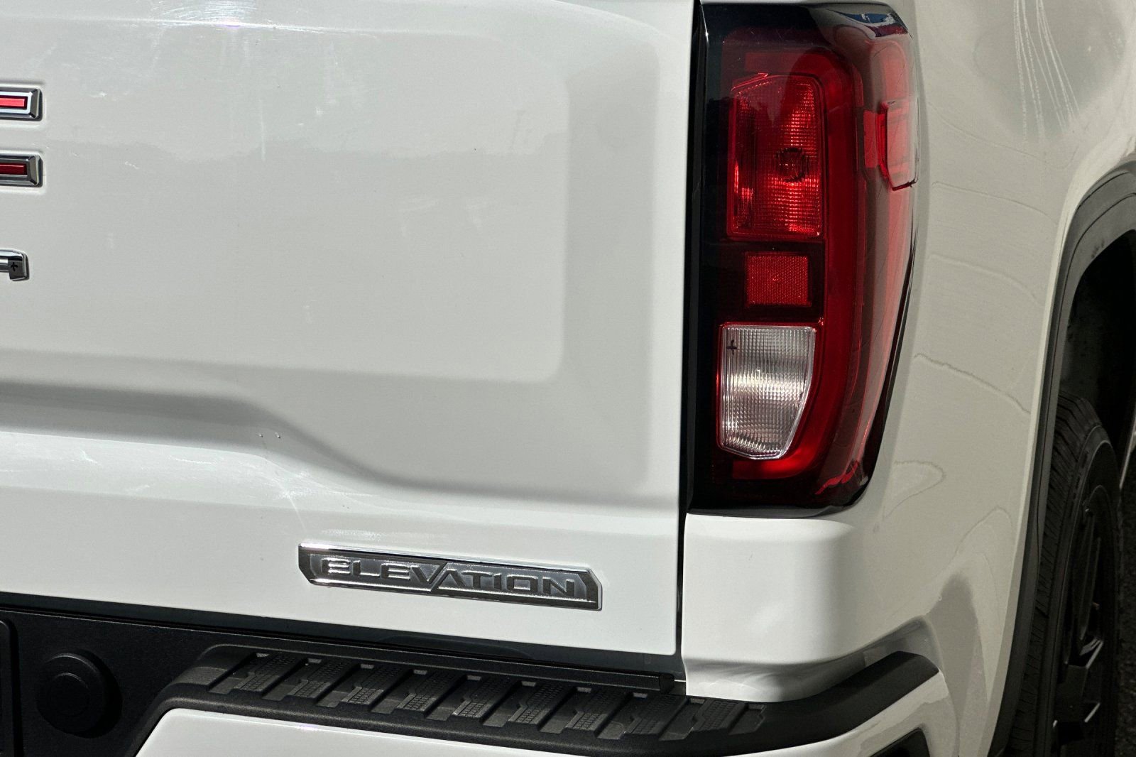 Certified 2023 GMC Sierra 1500 Elevation image 37