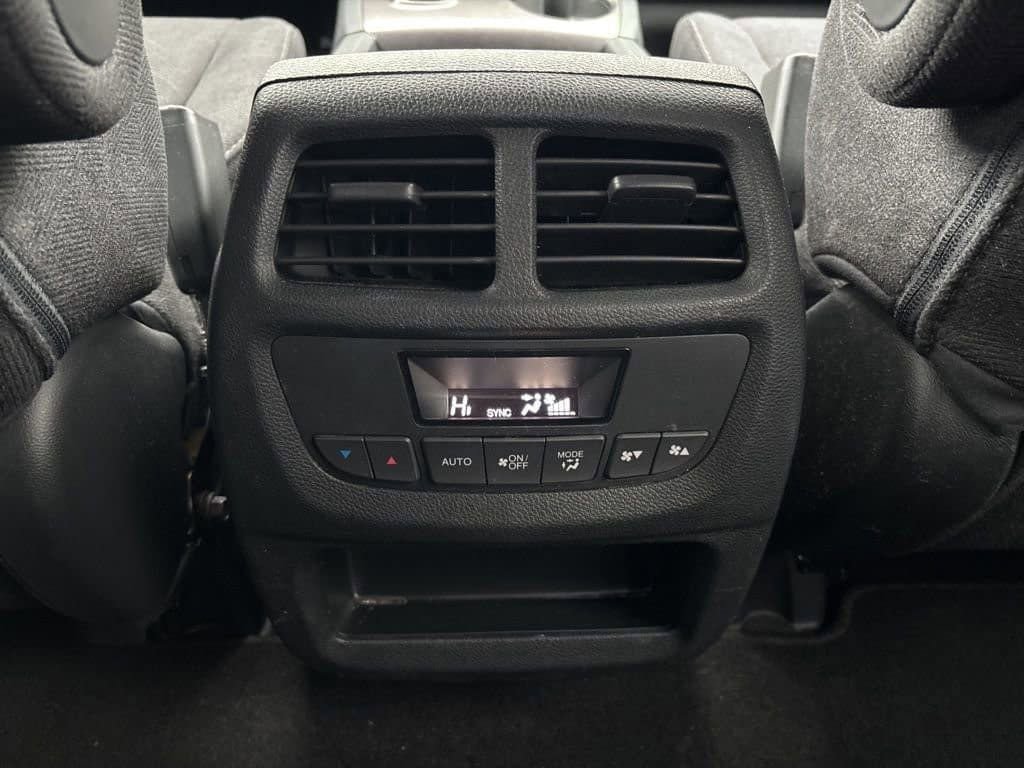 Used 2022 Honda Pilot Sport image 17