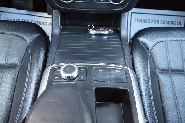 Used 2014 Mercedes-Benz GL 450 GL 450 4MATIC AWD 4dr SUV image 27