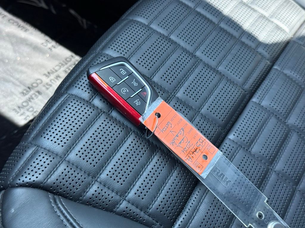 Certified 2024 Cadillac Escalade V w/ LPO, ONYX Package image 41