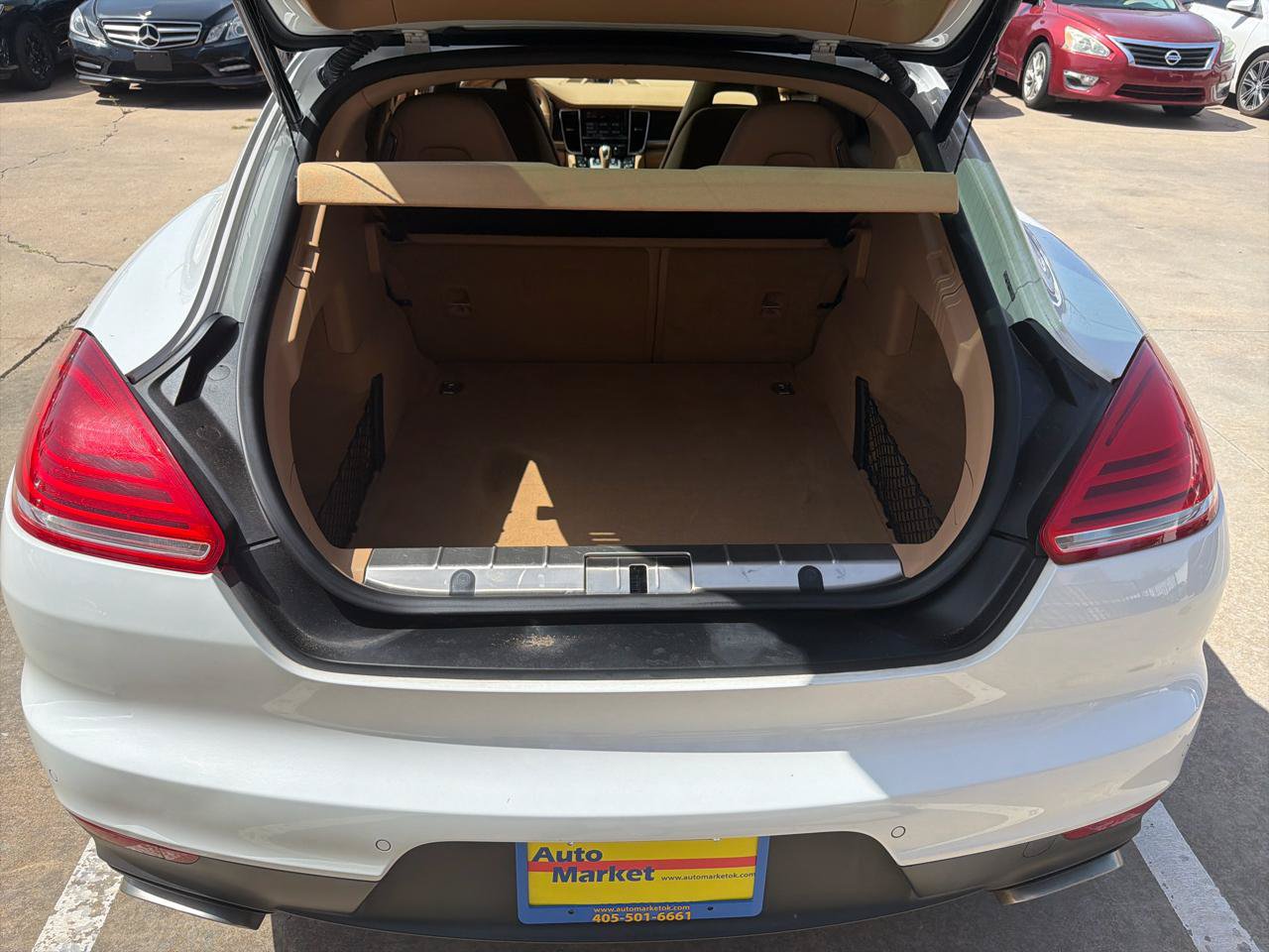 Used 2015 Porsche Panamera 4 AWD/4WD image 37