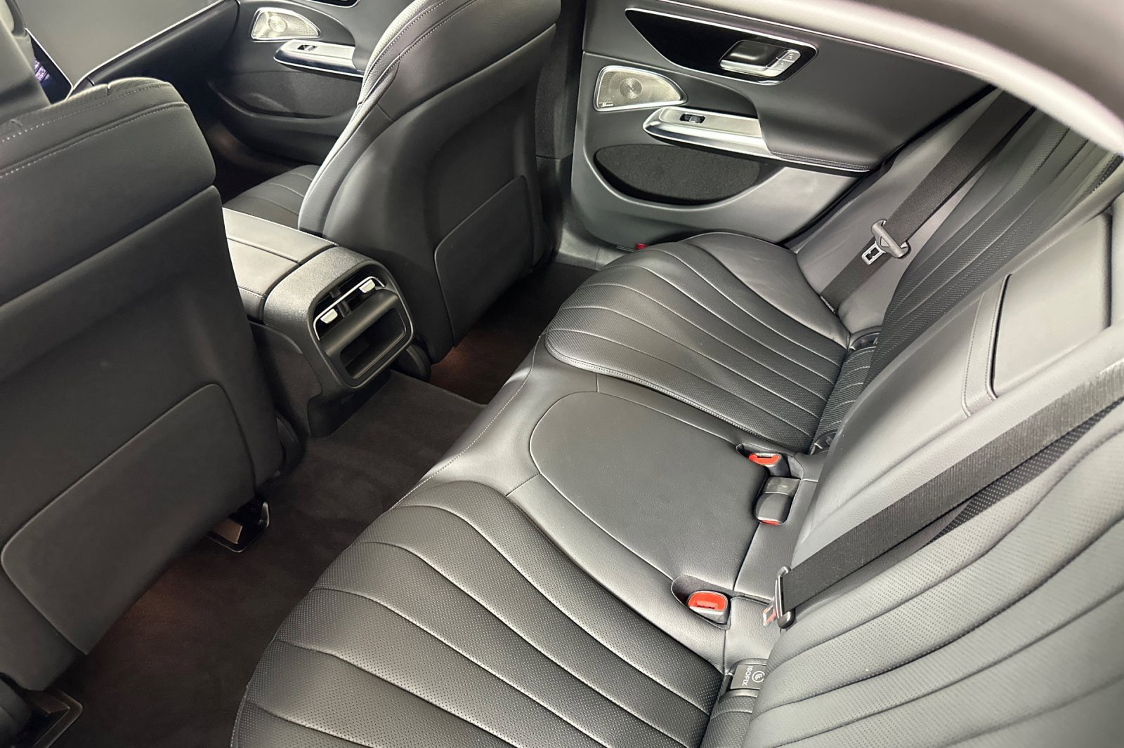 Used 2025 Mercedes-Benz E 450 4MATIC All-Terrain Wagon image 11