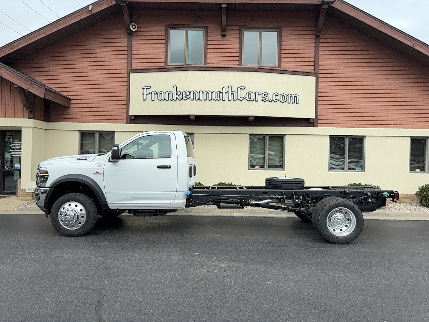 New 2026 RAM 5500 Tradesman w/ Chrome Appearance Group AWD/4WD image 2