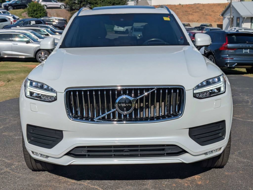 Used 2022 Volvo XC90 T6 Momentum AWD/4WD image 9