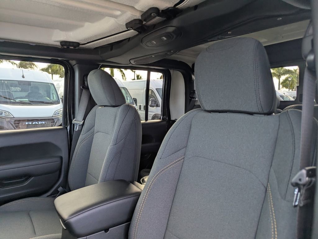 New 2026 Jeep Gladiator Sport image 12