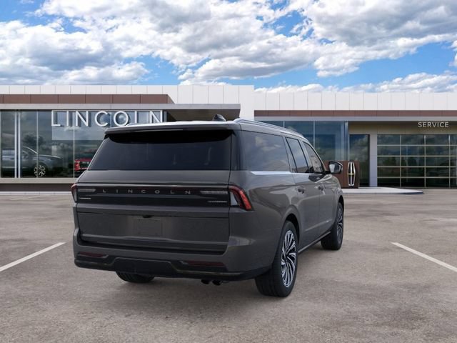 New 2026 Lincoln Navigator L Black Label AWD/4WD image 8