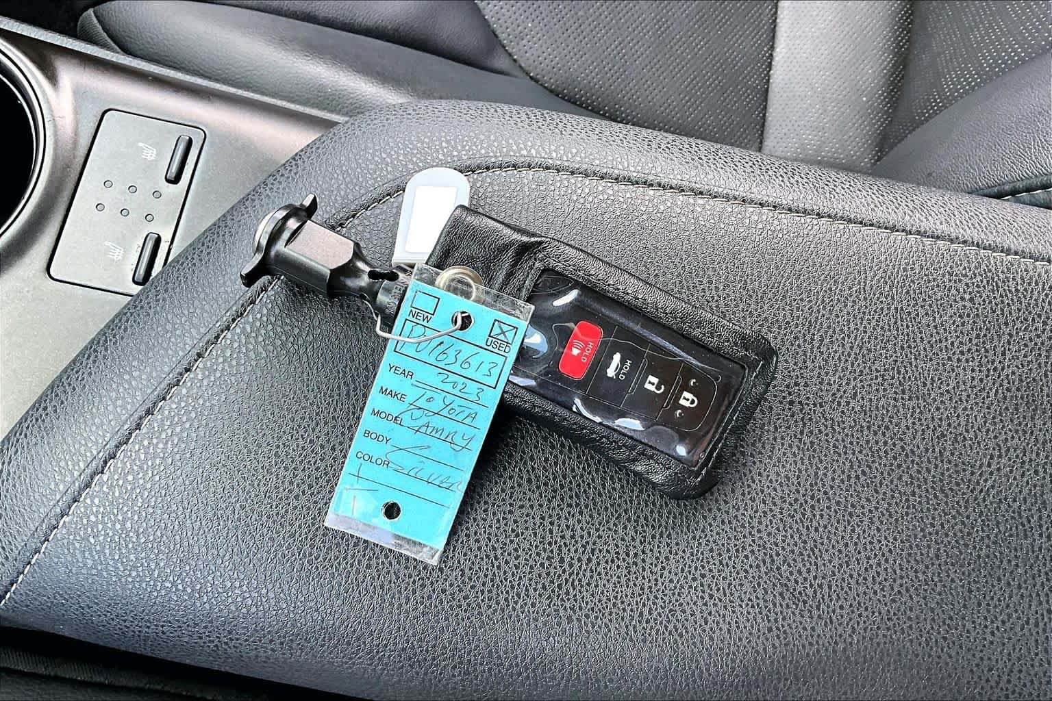 Used 2023 Toyota Camry XSE FWD image 14