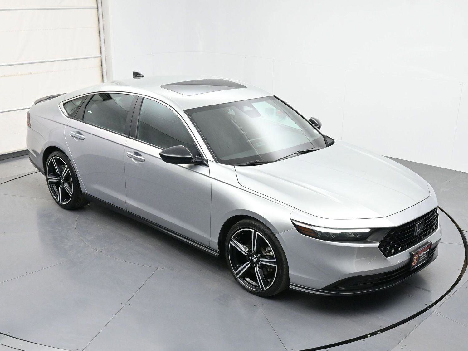 Used 2024 Honda Accord Sport image 37