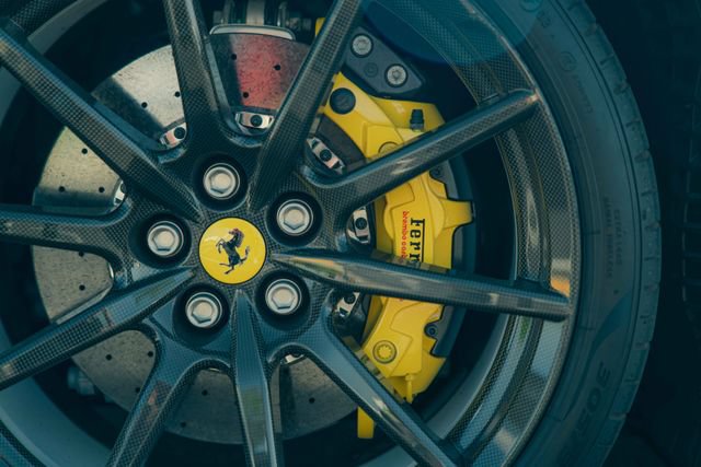 Used 2023 Ferrari F8 Tributo RWD image 37