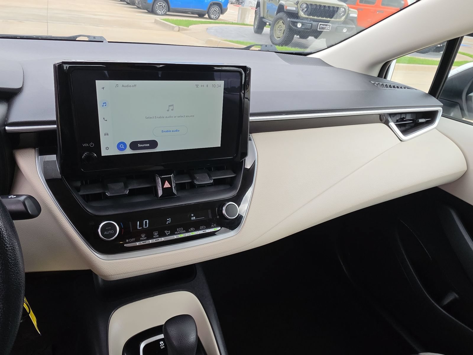 Used 2024 Toyota Corolla LE FWD image 17