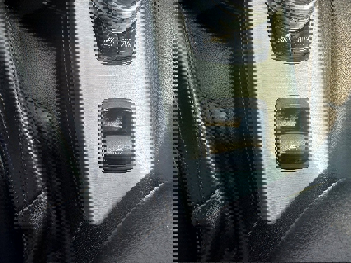 Used 2016 BMW M235i xDrive Convertible image 35