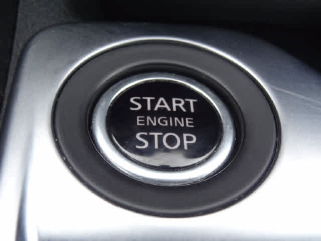 Used 2024 Nissan Sentra SV FWD image 25