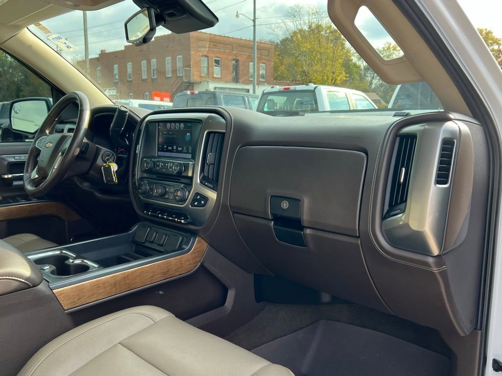 Used 2018 Chevrolet Silverado 1500 LTZ w/ Sport Package image 21
