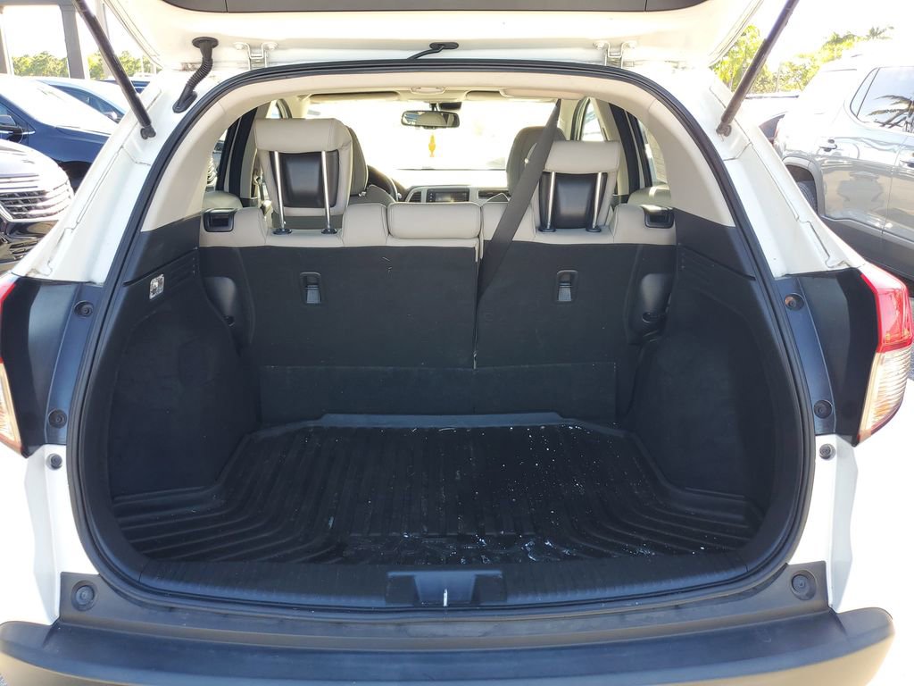 Used 2021 Honda HR-V EX-L image 12