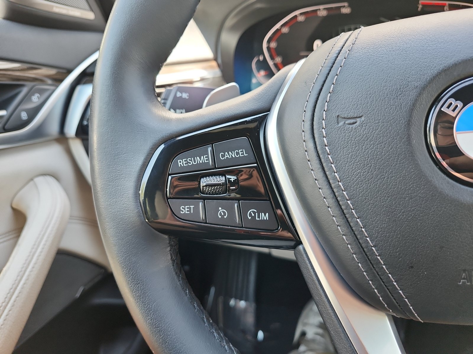Used 2021 BMW 530i w/ Premium Package RWD image 30