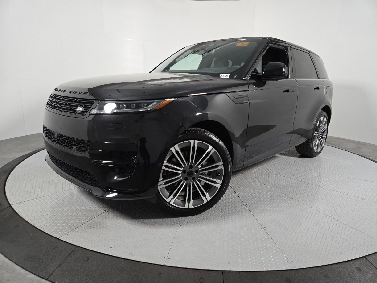 New 2026 Land Rover Range Rover Sport Dynamic SE