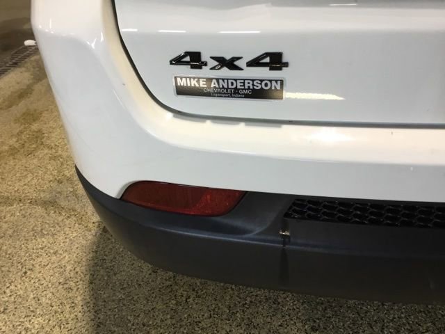 Used 2019 Jeep Compass Latitude AWD/4WD image 16