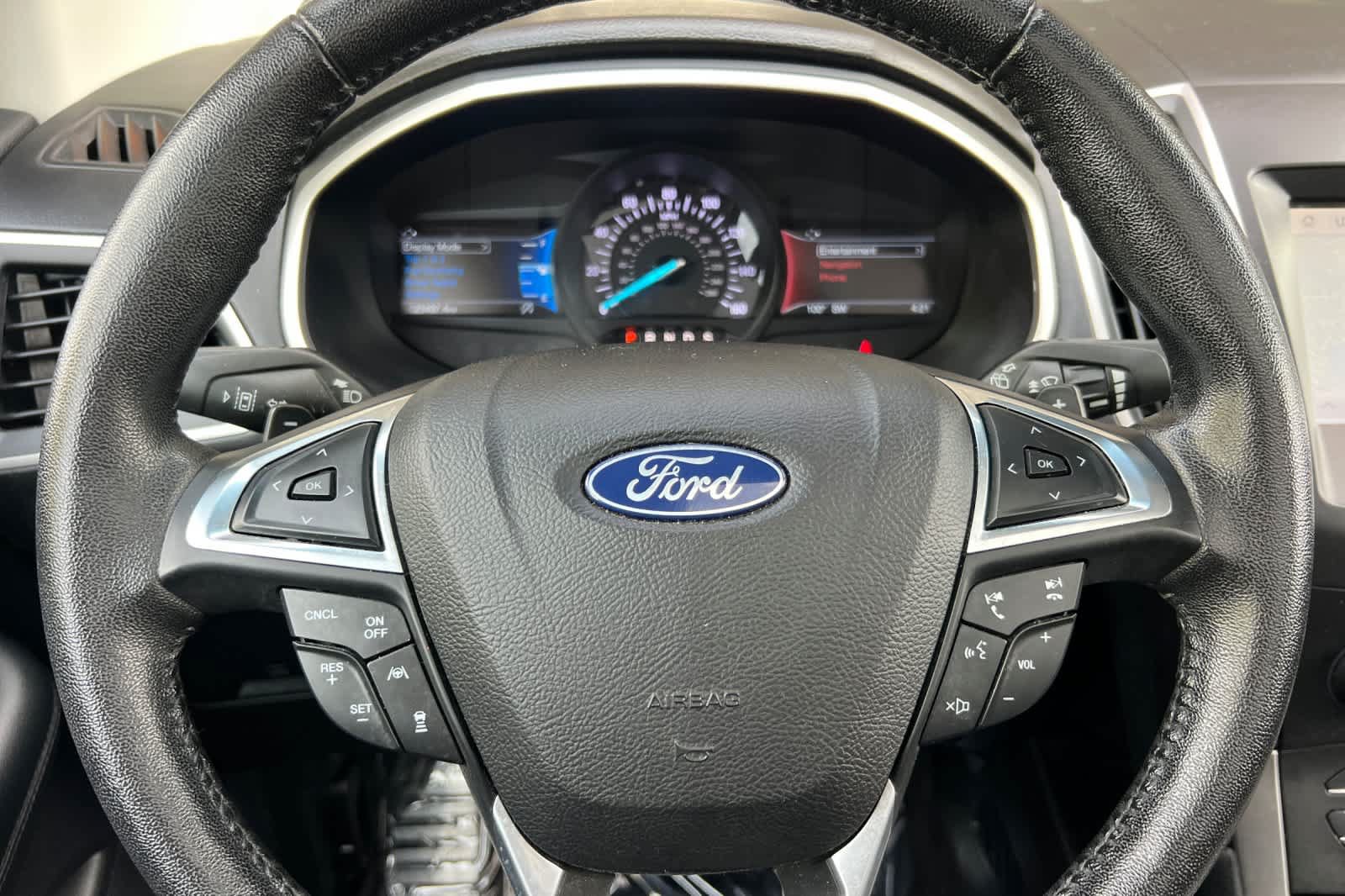 Used 2019 Ford Edge SEL w/ Equipment Group 201A AWD/4WD image 26